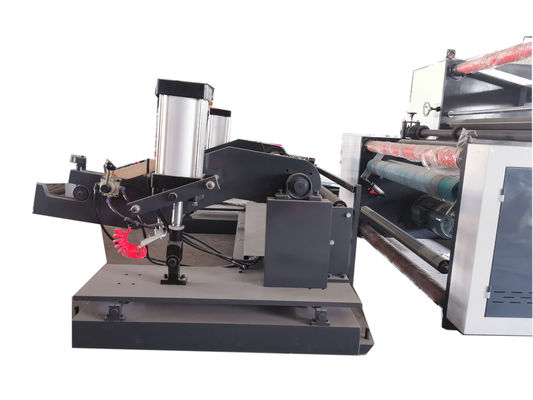 เครื่องตัดอัตโนมัติแนวราบ 200m / min ด้วยระบบควบคุม PLC