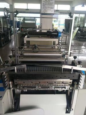 6KW การบริโภคพลังงาน เครื่องทํากระเป๋าหนังที่สามารถปรับแต่งได้ 220V / 50Hz สําหรับการผลิต